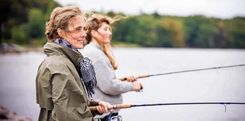 Zwei Frauen Angeln auf Fünen und Langeland, Dänemark